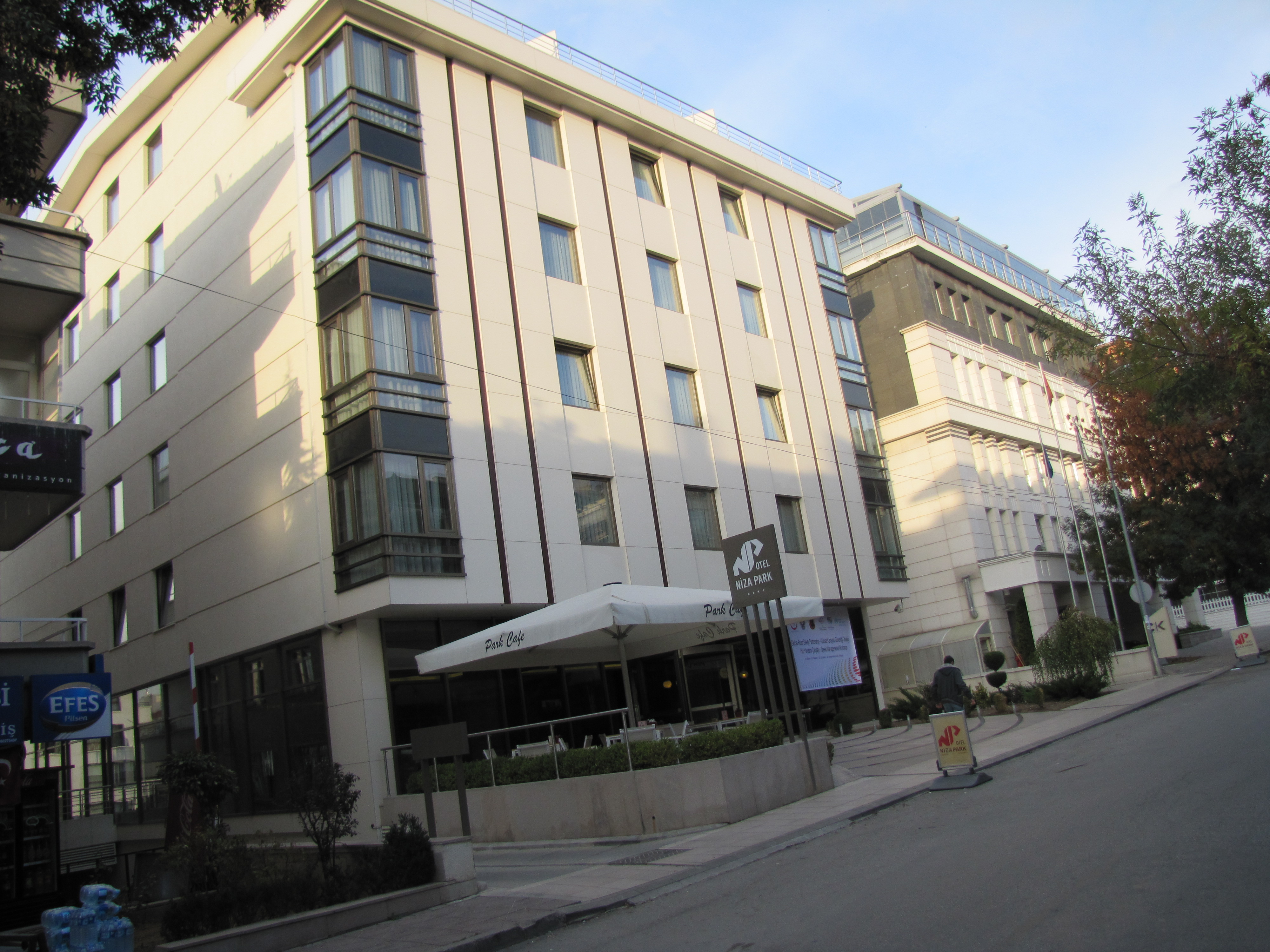 Nizapark Otel